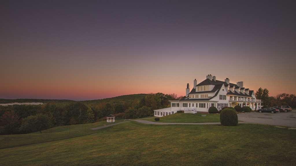 The Lucerne Inn Dedham Bagian luar foto