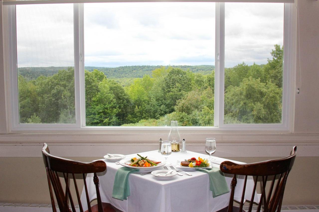 The Lucerne Inn Dedham Bagian luar foto