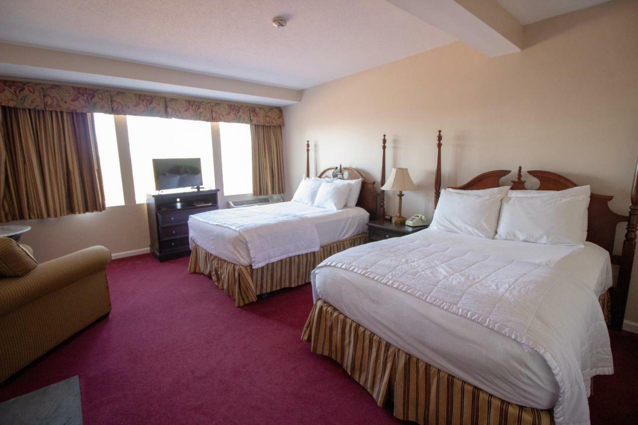 The Lucerne Inn Dedham Bagian luar foto