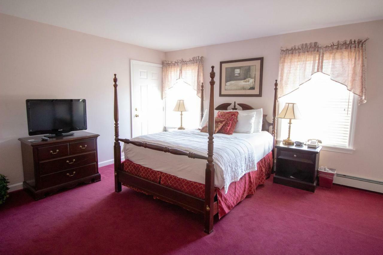 The Lucerne Inn Dedham Bagian luar foto